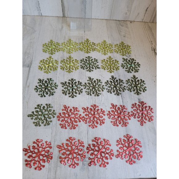Red green snowflake ornament Xmas set decor metallic - Picture 1 of 8